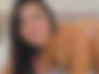 Live cam show with Georgina Reyes - HD on makecum.org