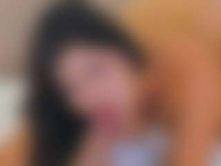 Live cam show with Georgina Reyes - Deepthroat on Camsoda