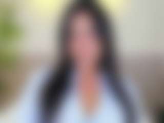 Live cam show with Georgina Reyes - Striptease on Hubzter Live