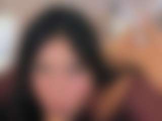 Live cam show with Georgina Reyes - Striptease on intimatelivegirls.com