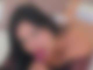 Live cam show with Georgina Reyes - Sexy on Camsoda