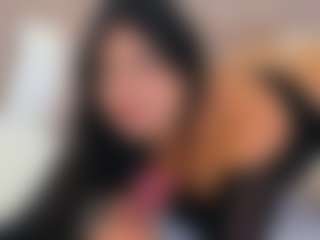 Live cam show with Georgina Reyes - Petite Teen (18+) on xxxlivecams.org