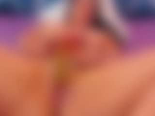 Live cam show with Lucinearias - BBW on madthumbs