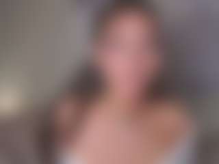 Live cam show with MoireHarbold - College on studioflirtlive.com
