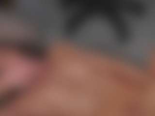 Live cam show with MoireHarbold - Moaning on Free Soda