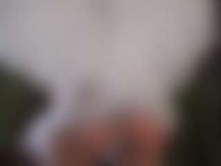 Live cam show with MoireHarbold - Upskirt on xDating
