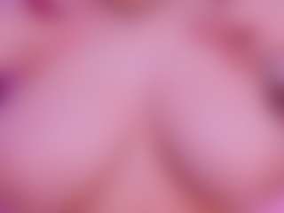 Live cam show with AnyMorningstar - Fingers on Mixed Magazine Live