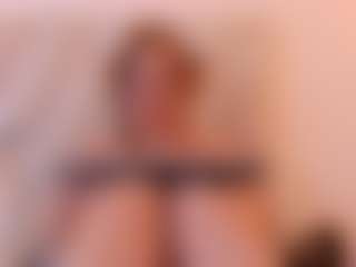 Live cam show with AnyMorningstar - Shaved Pussy Curvy on Streamer API