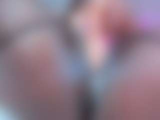 Live cam show with mia-peyton - Erotic Dance on CamClone