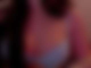 Live cam show with Sophiaasensual - Massage on chickslive.net