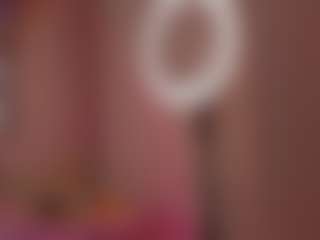 Live cam show with Sophiaasensual - Average on Camsoda