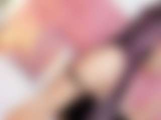 Live cam show with fanny-leah - Tease on Camsoda