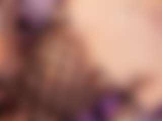 Live cam show with fanny-leah - No Smoking on Camsoda