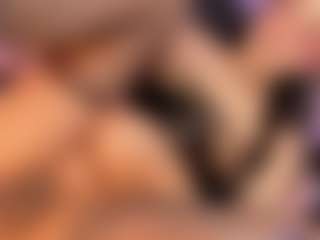 Live cam show with fanny-leah - Blonde Hair on TeamSkeetLive