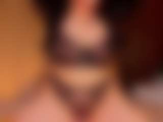 mia-bonneett's Live Sex Cam Show