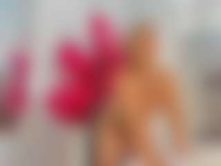 milfhornyy99's Live Sex Cam Show