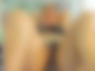 milfhornyy99's Live Sex Cam Show
