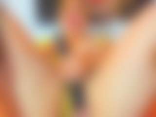 milfhornyy99's Live Sex Cam Show