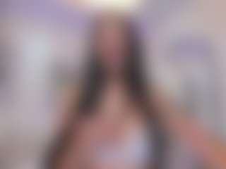 Live cam show with Miranda Crawford - Petite on Camsoda
