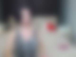 Live cam show with CameronEnns - Moaning on AdultVida.com
