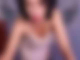Live cam show with CameronEnns - Ebony Petite on Camsoda