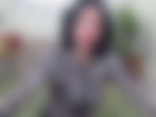 Show live cam dengan CameronEnns - Ebony Petite di Camsoda