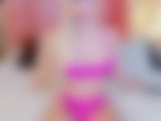Live cam show with EVA-ROSS6 - Blonde Hair on Camsoda