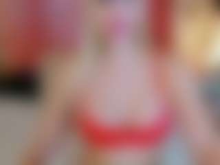 Live cam show with EVA-ROSS6 - Strapon on Camsoda