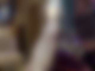 Live cam show with SissyTrixiee - Tease on StripNow