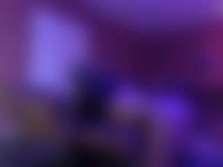 Seks show na żywo z SissyTrixiee