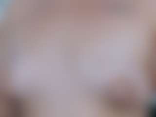 Live cam show with ArianaBlacke - Upskirt on CamwithHer