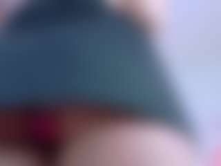 Live cam show with ArianaBlacke - Twerk on Camsoda