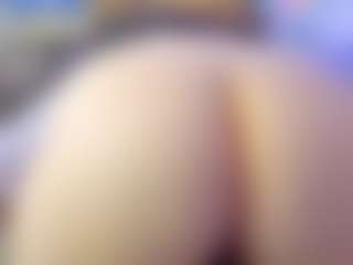 Live cam show with AshleyJonse - Blonde Hair Teen (18+) on SpunkLive