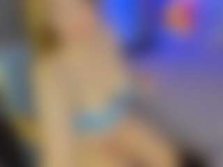 Live cam show with AshleyJonse - Blue Eyes on Mixed Magazine Live