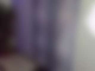 Live cam show with AshleyJonse - Average on Dolls Live