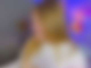 Live cam show with AshleyJonse - Spank Blonde Hair on Hubzter Live