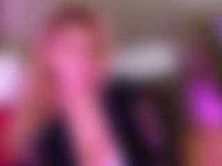 Live cam show with LexyEva - Shaved Pussy on Camming Site