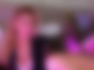 Live cam show with LexyEva - Fingering on TeamSkeetLive