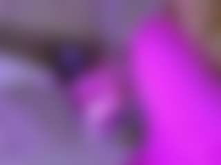 Live cam show with LexyEva - Green Eyes on intimatelivegirls.com