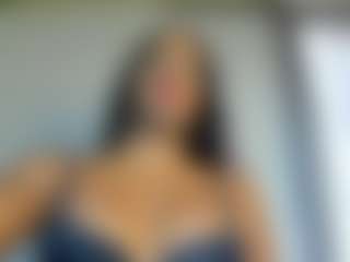 Xia-Ebonyts's Live Sex Cam Show