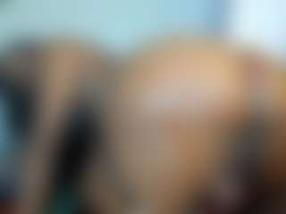 Xia-Ebonyts's Live Sex Cam Show