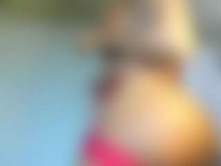 Xia-Ebonyts's Live Sex Cam Show