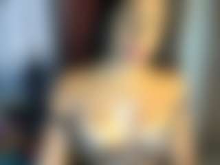Xia-Ebonyts's Live Sex Cam Show
