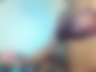 Xia-Ebonyts's Live Sex Cam Show