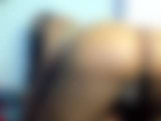 Xia-Ebonyts's Live Sex Cam Show