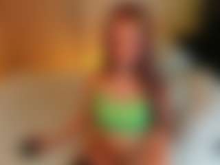 Alice-Christina's Live Sex Cam Show