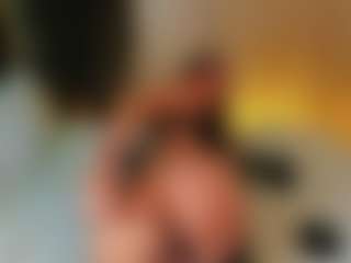 Alice-Christina's Live Sex Cam Show