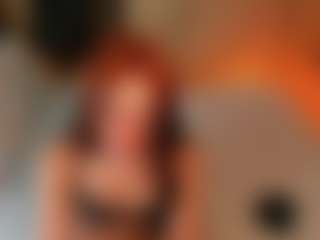 Live cam show with Alice-Christina - Submissive on Milfs Live