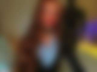 Live cam show with Alice-Christina - Lean on Camsoda