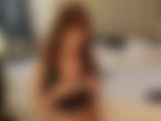Live cam show with Alice-Christina - Portuguese on Camsoda